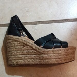 Sam Edelman Black Leather Wedge Sandals. New Without Box